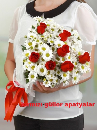 Kırmızı Gül ve Papatya Buketi - Kurtköy Çiçekçi